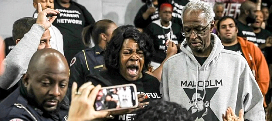 Top Democratic Candidates’ Disrespect for Parents of Color Has Me Wondering If I Fit Into This Party Anymore.