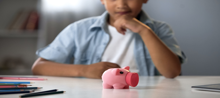 Students Aren't the Only Ones in Schools Who Need a Financial Literacy Course